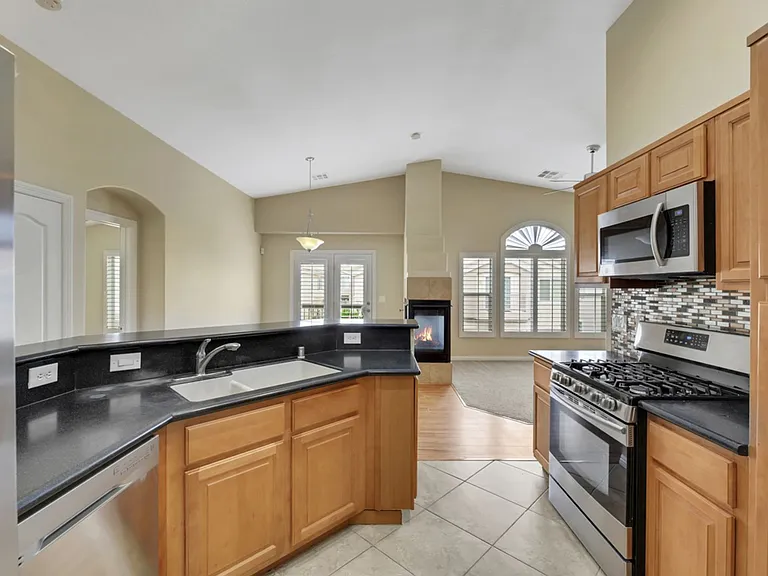 9982 Aspen Rose St #101 — Photo 7