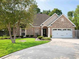 124 Parkway Oaks Dr, Lumberton, TX 77657