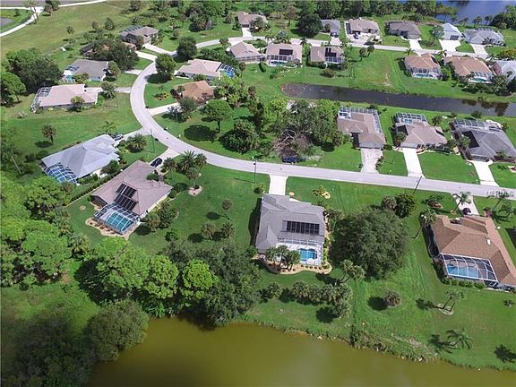 4th image of 42 Sportsman Cir