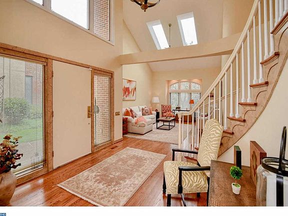 4th image of 121 Bellant Cir