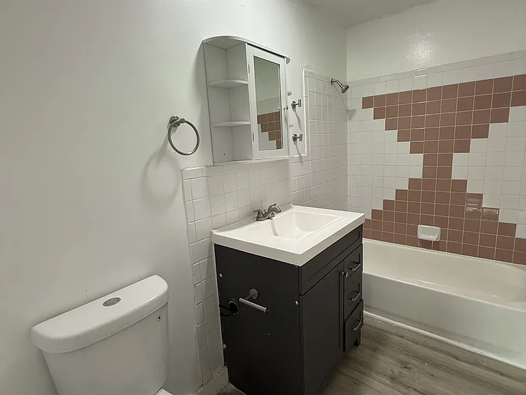 3728 Hickory Ave SW — Photo 7