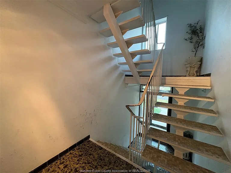 3044 Sandwich St #302 — Photo 3