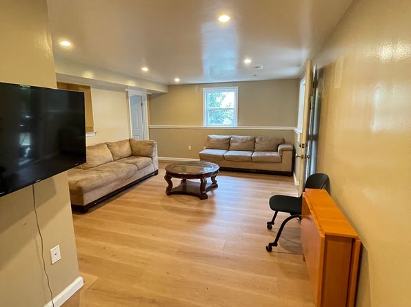 115 Moncada Way