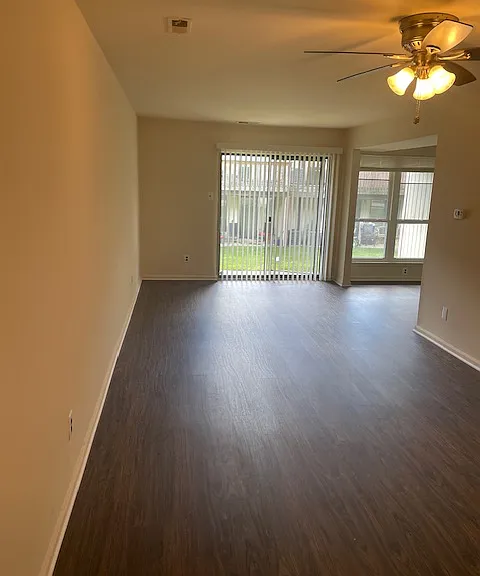 1825 Bridgetown Pike #305 — Photo 1
