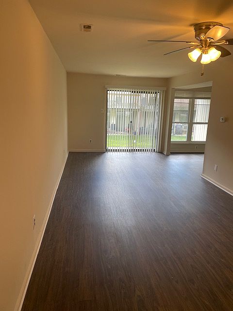 1st image of 1825 Bridgetown Pike APT 305
