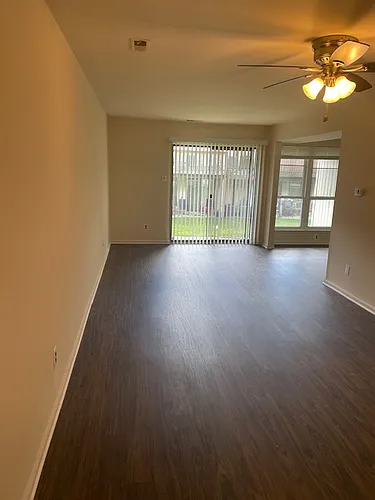 1825 Bridgetown Pike #305 Photo 1