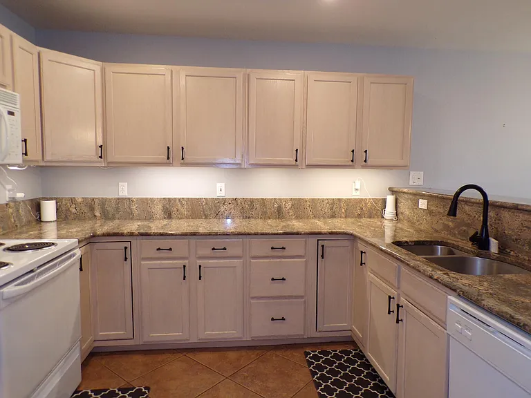 1727 Victorian Point — Photo 12
