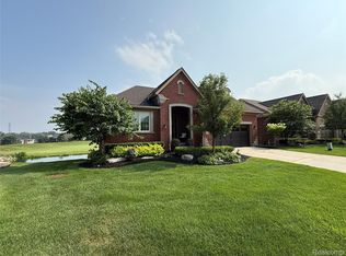 58626 Valley View Dr, Washington, MI 48094
