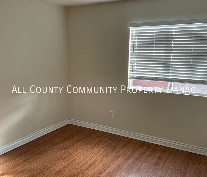1132 N Broadway #16 — Photo 9