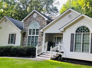 304 Windstone Trce, Canton, GA 30114