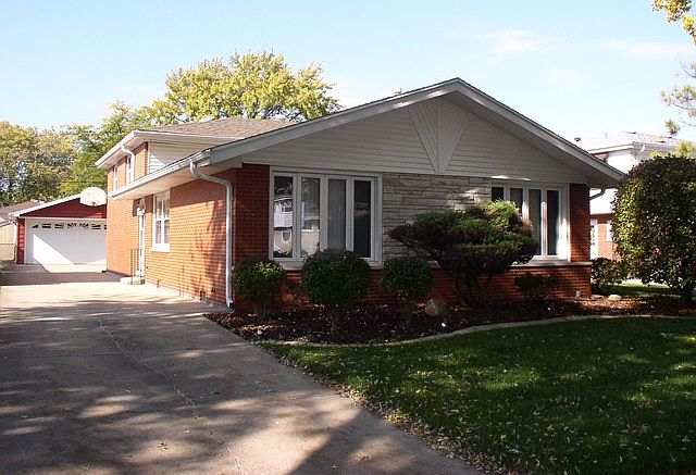 1st image of 10320 Lockwood Ave