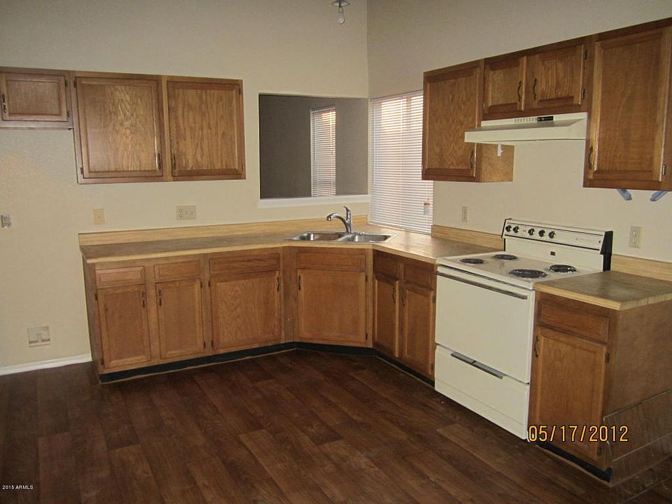 1st image of 4602 N 106th Dr