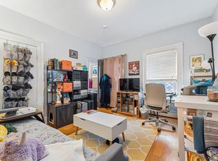12 Evergreen Sq #2, Somerville, MA 02143