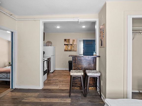 2nd image of 527 8th St N #4