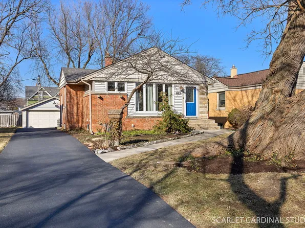 882 Hillside Ave, Glen Ellyn, IL 60137