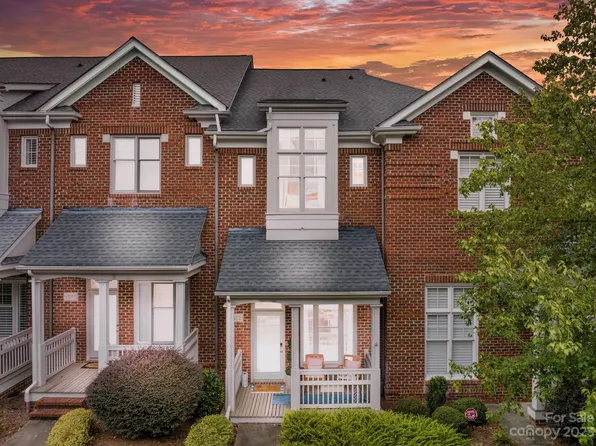4913 S Hill View Dr, Charlotte, NC 28210