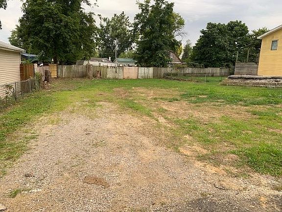 3rd image of 246 Highland Ave