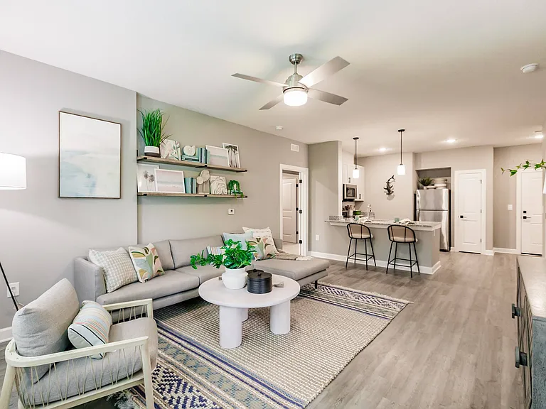 Vantage Apartments — Photo 40