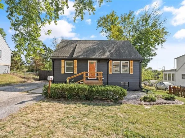 7405 E 50th St, Kansas City, MO 64129