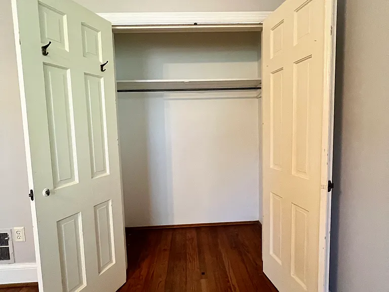 300 Pinecrest Dr — Photo 28