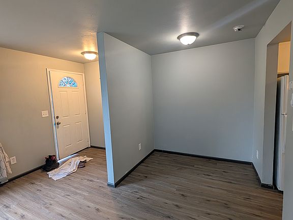 2nd image of 1492 Main St #2