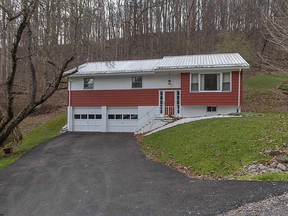 2nd image of 161 Hilltop Dr