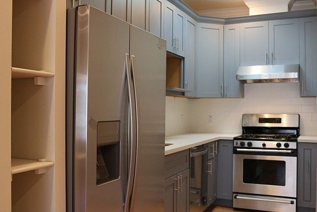 1st image of 524 Girard St