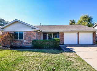2220 Hickory Ln, Pasadena, TX 77502