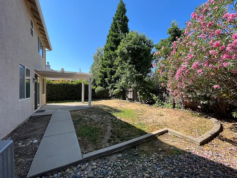 114 Gilded Rock Cir — Photo 34