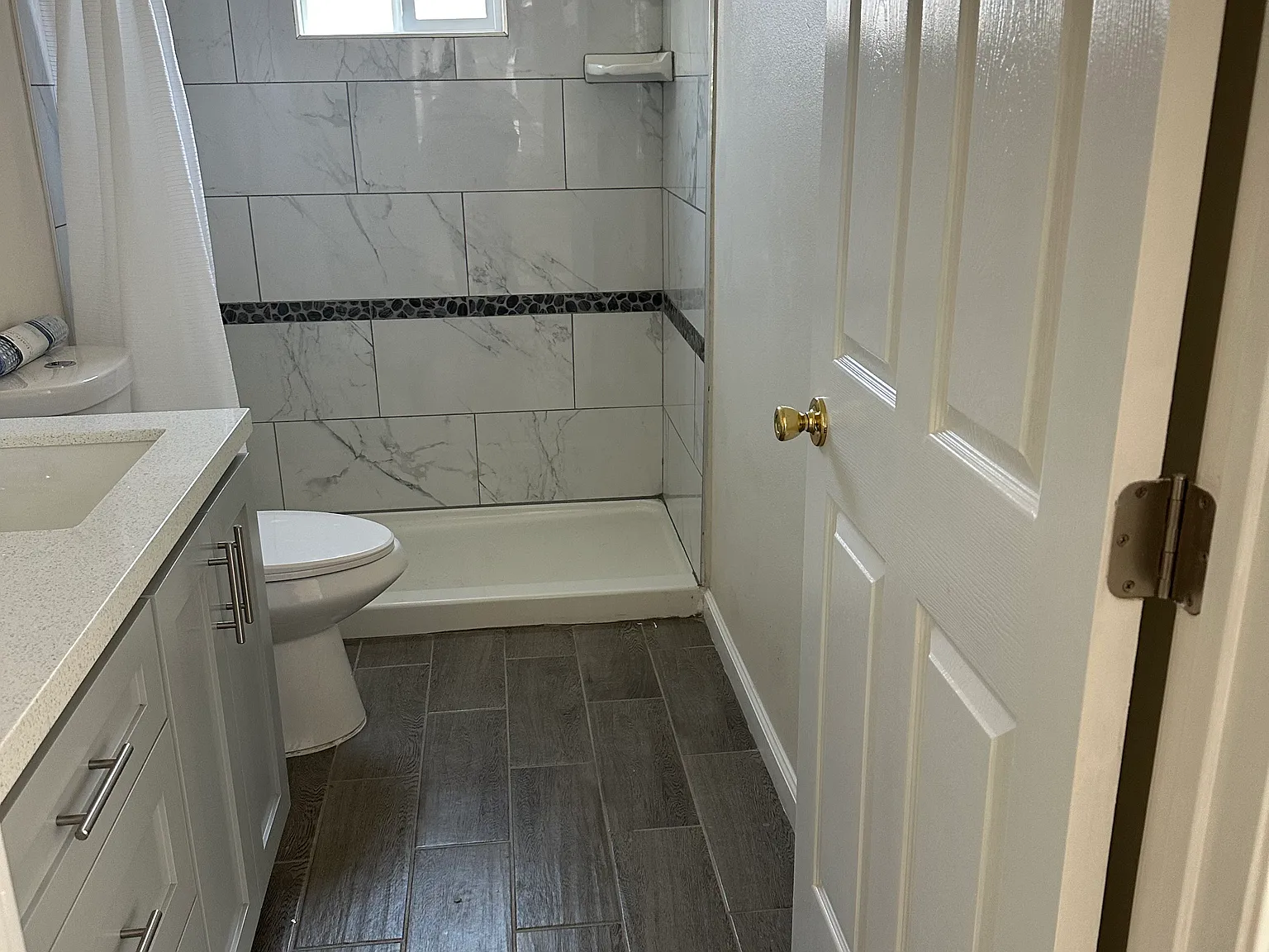 3 bed, 1500 sqft, $3,995 — Photo 4