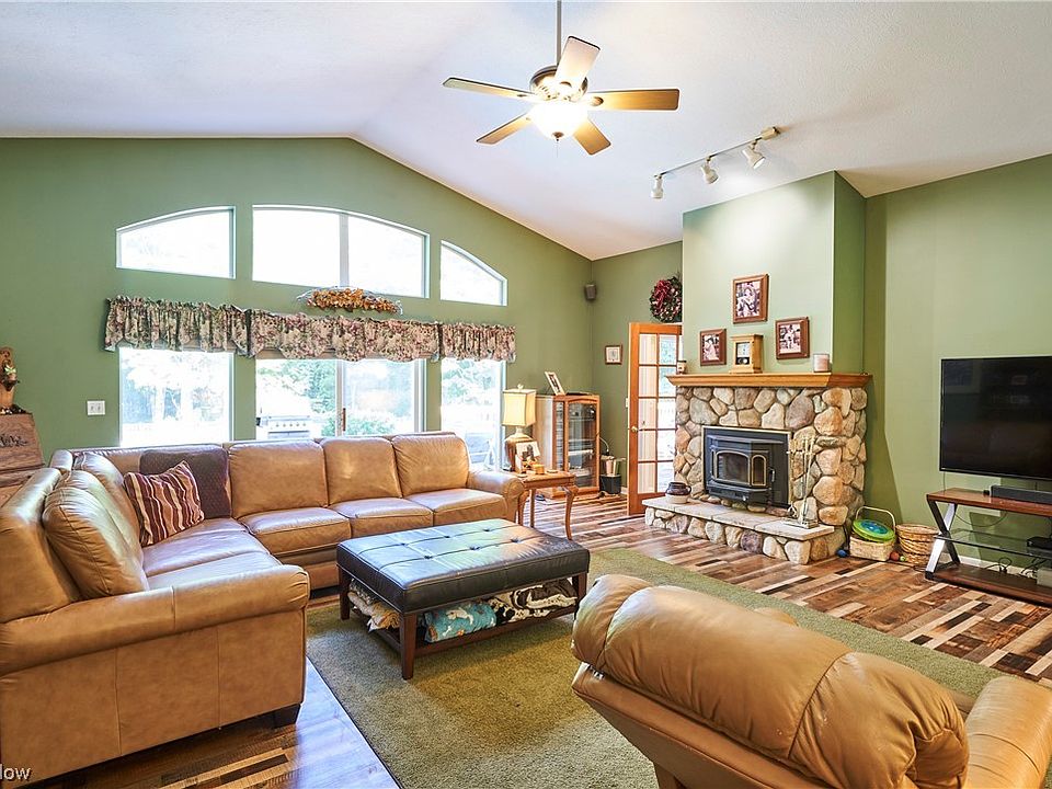 8791 Auburn Rd, Chardon, OH 44024 Zillow