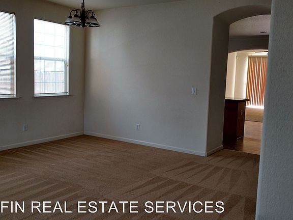 5th image of 1295 Mountain Rose Dr