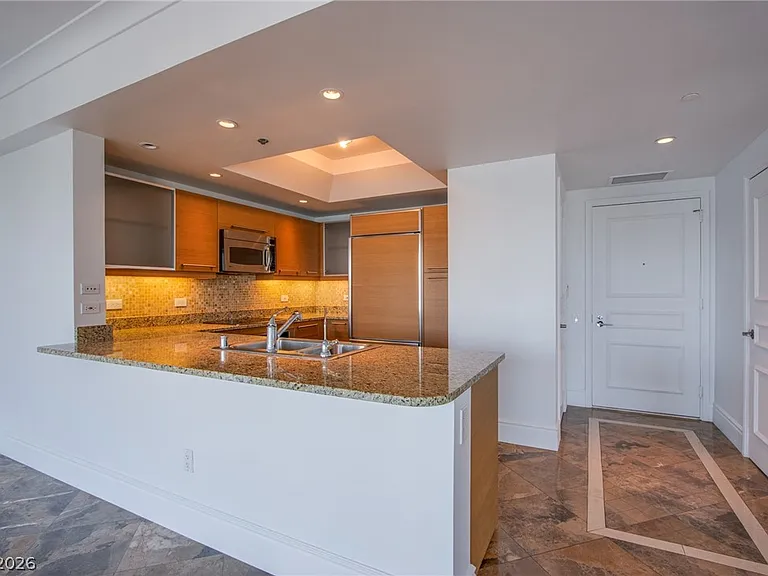 222 Karen Ave #4005 — Photo 16