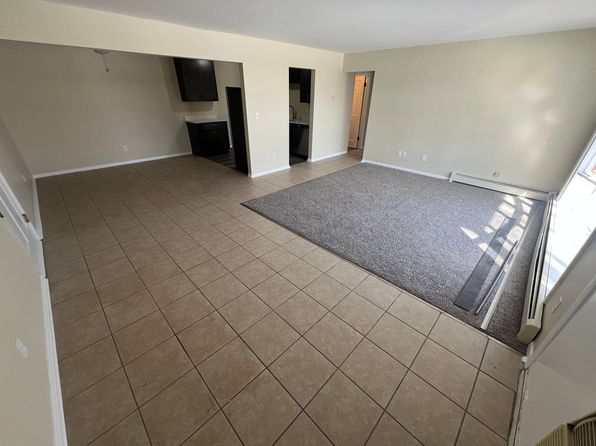 Williamsburg Flats 215, 215 Williamsburg Dr APT 2, Thiensville, WI 53092