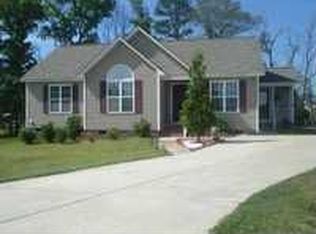 8800 Love Field Ct, Willow Spring, NC 27592