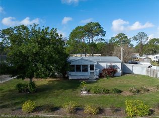 203 E Maxanna Blvd, Sebring, FL 33875