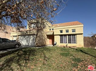 4045 Lexington Ct, Palmdale, CA 93552