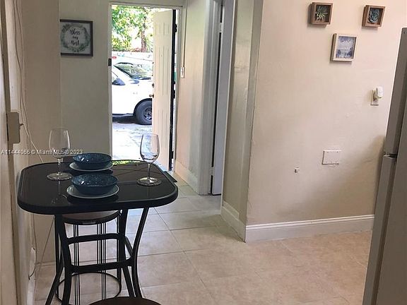 5th image of 1726 NW 19th St #2