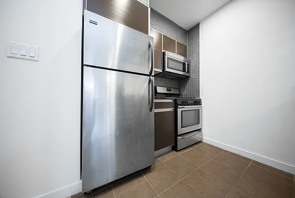 Rented by REAL New York | media 3