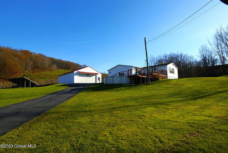 3rd image of 158 Hicks Road