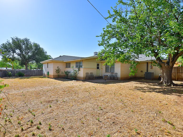 2810 Arrowhead Dr — Photo 30