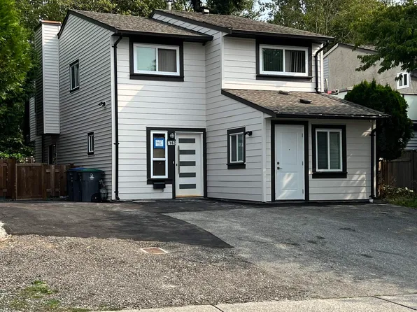 7662 125th St, Surrey, BC V3W 7W4
