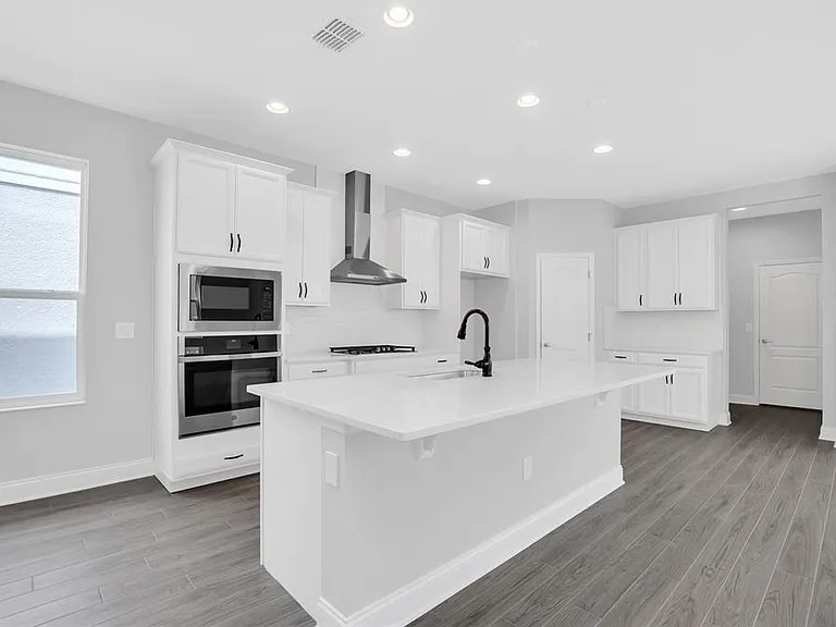 12743 Brodlove Ln — Photo 6