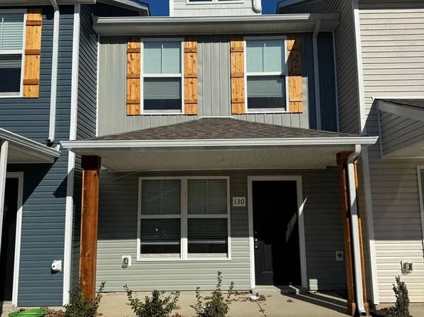 130 Quarry Point Dr, Clarksville, TN