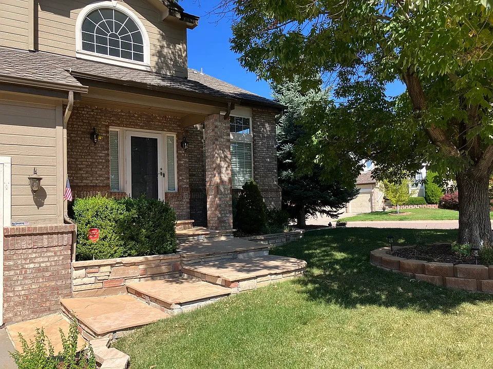 7463 Indian Wells Cv
