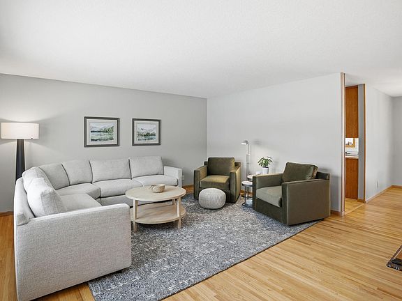 2nd image of 10001 Morris Rd