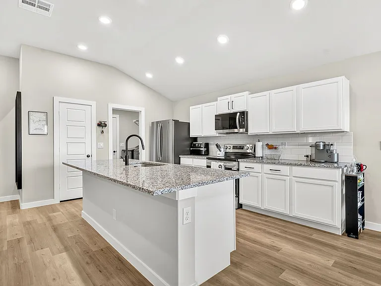 1606 N Dover Ave — Photo 11
