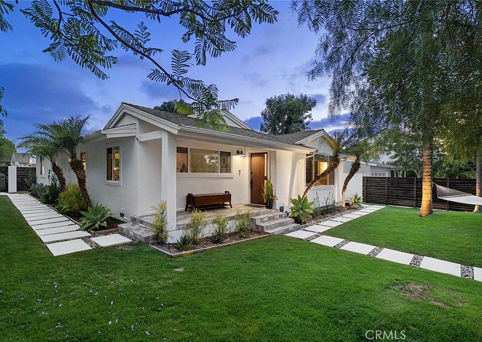 1st image of 299 Mesa Dr