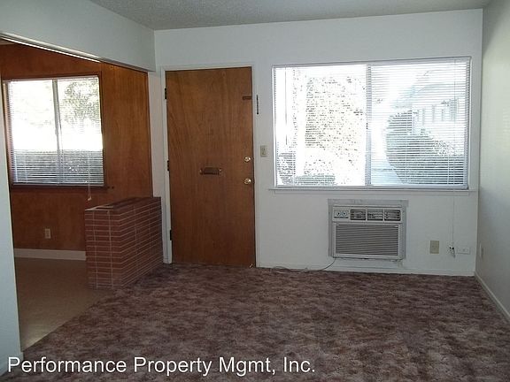 4th image of 1429 W Clinton Ave