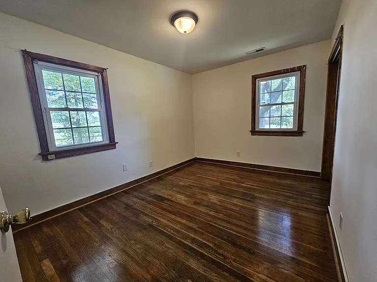 4004 Arden Rd — Photo 11